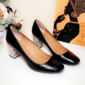 Calvin klein women black shoes size 8..used